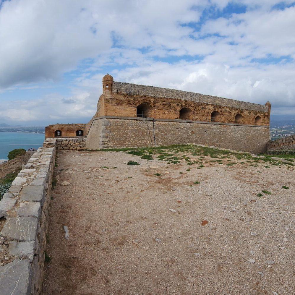 Greece Invests Invests